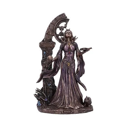 Aradia | Wiccan Queen of Witches Figurine | 25cm | Witchcraft