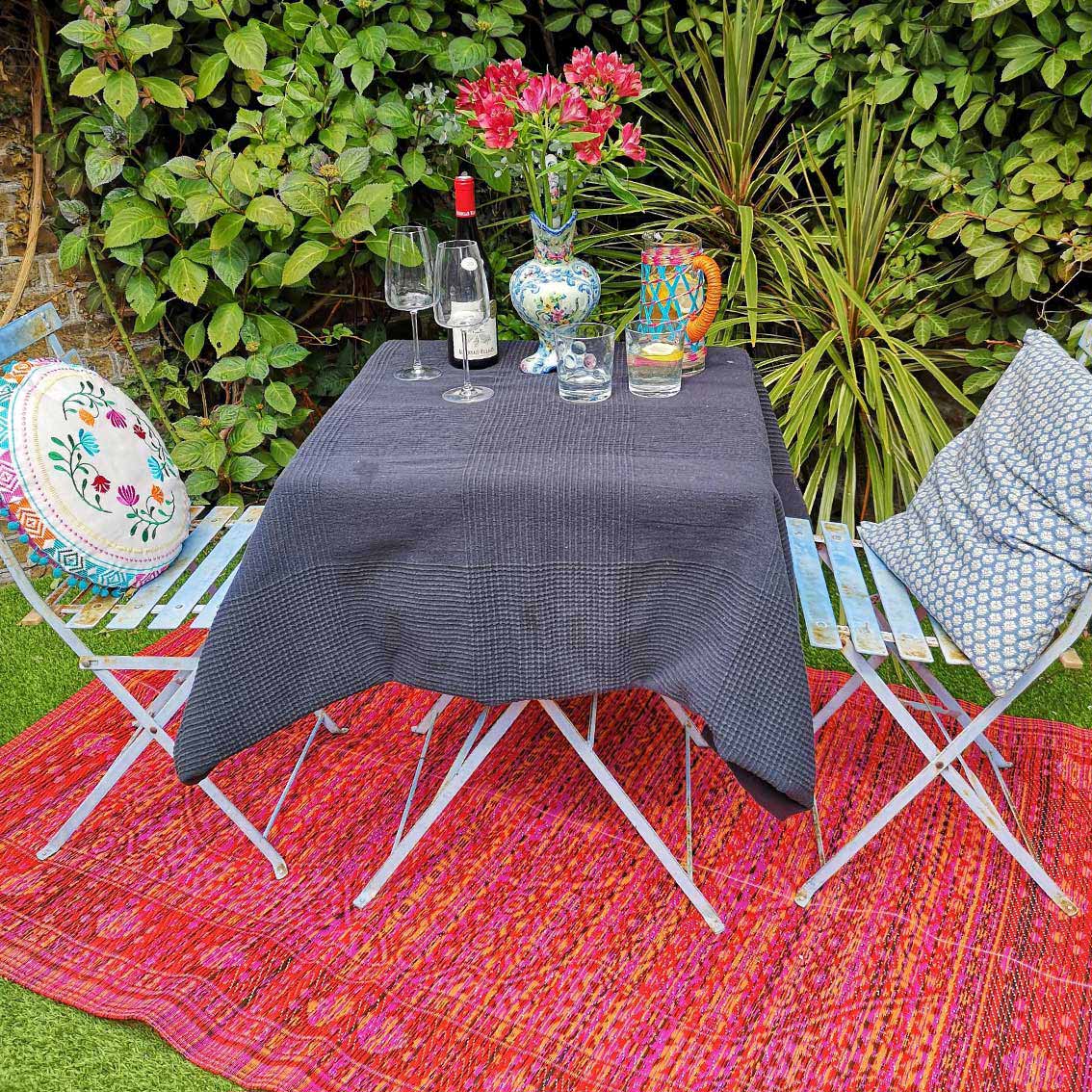 Red Boho Woven Waterproof Outdoor Rug | Plastic, Lightweight Mat | For Garden, Patio, Decking, Bathroom, Utility, Picnic | 120cm x 180cm