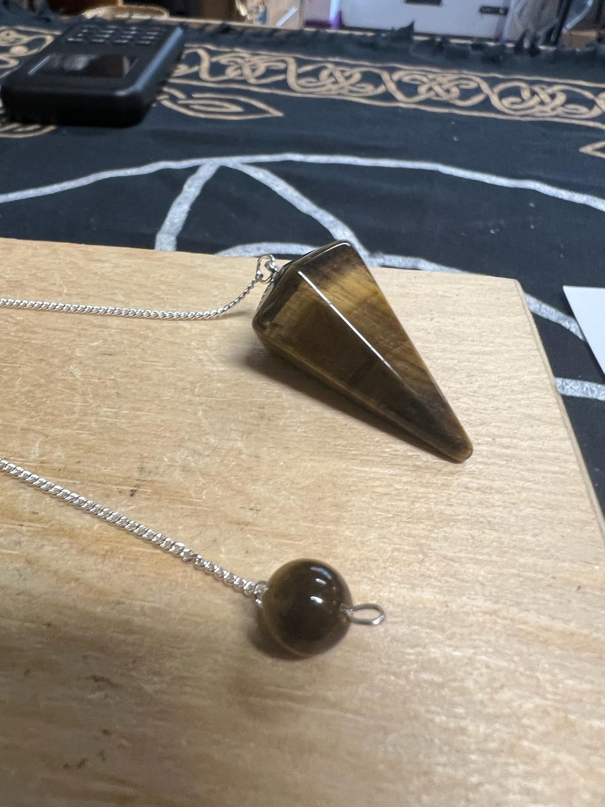 Golden Tigers Eye Pendulum | Faceted | Divination